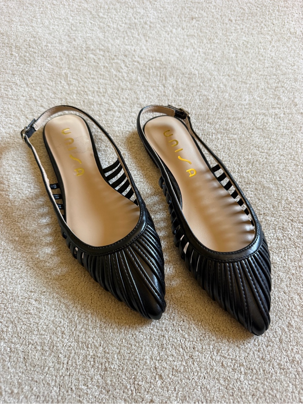 Unisa Black Strappy Pointed Toe Slingback Flats Women’s 6M Pleated Cage